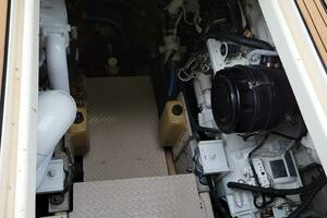 2000 Sea Ray 540 Sundancer thumbnail 129