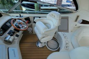 2000 Sea Ray 540 Sundancer thumbnail 32