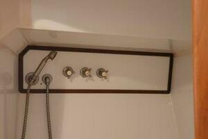 Photo 3922634 for 1996 President 58 Motor Yacht  