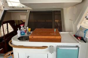 Photo 3922964 for 1996 President 58 Motor Yacht  