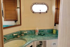 Photo 3922790 for 1996 President 58 Motor Yacht  