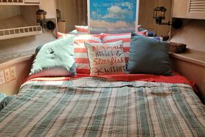 Photo 3922624 for 1996 President 58 Motor Yacht  