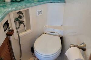 Photo 3922793 for 1996 President 58 Motor Yacht  