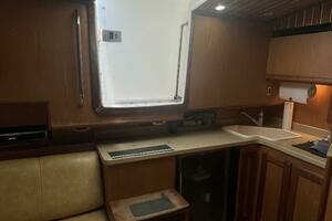 2006 Luhrs 41 Open thumbnail 3