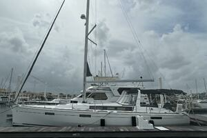 2017 Beneteau Oceanis 45 thumbnail 5