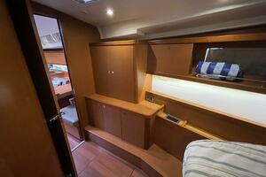 2017 Beneteau Oceanis 45 thumbnail 41