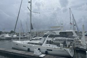 2017 Beneteau Oceanis 45 thumbnail 3