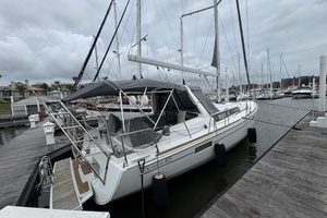 La Belle Vie 45ft Beneteau Yacht For Sale