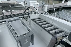 2017 Beneteau Oceanis 45 thumbnail 25