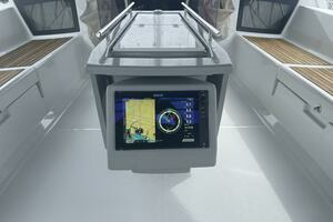 2017 Beneteau Oceanis 45 thumbnail 23