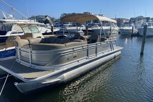 Photo 3929849 for 2022 Starcraft CX 25R  