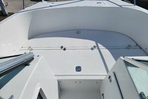 Photo 3931104 for 2001 Glacier Bay 2640 Renegade  