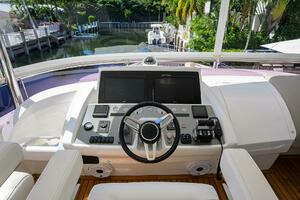 2021 Princess F70 thumbnail 19
