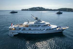 BLUEMAR II 126ft Feadship Yacht For Sale