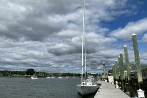 QUALITY TIME 33ft C amp C Yacht For Sale