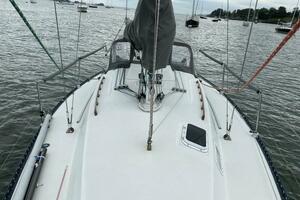 QUALITY TIME 33ft C amp C Yacht For Sale