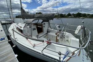 QUALITY TIME 33ft C amp C Yacht For Sale