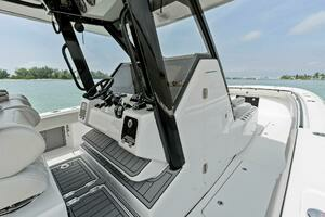2022 Barker Boatworks 40 High Performance Cat thumbnail 38