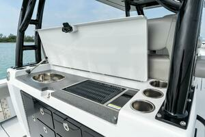 2022 Barker Boatworks 40 High Performance Cat thumbnail 10