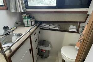 HEY BEAN 28ft Carver Yacht For Sale