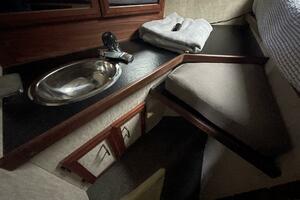 HEY BEAN 28ft Carver Yacht For Sale
