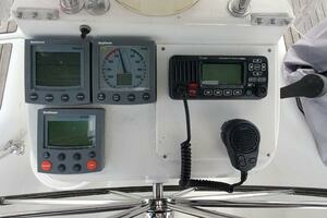 2000 Beneteau 361 thumbnail 21