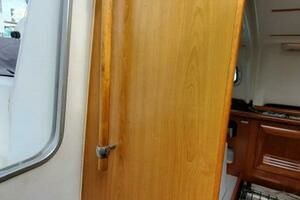 2000 Beneteau 361 thumbnail 51