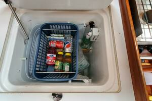 2000 Beneteau 361 thumbnail 34