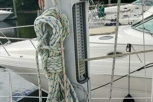 2000 Beneteau 361 thumbnail 17