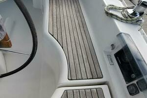 2000 Beneteau 361 thumbnail 20