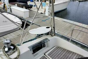 2000 Beneteau 361 thumbnail 31