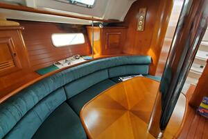 2000 Beneteau 361 thumbnail 42