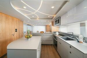 2024 CL Yachts thumbnail 13