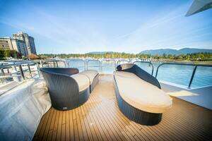 1992 Crescent Custom Yachts Custom thumbnail 40