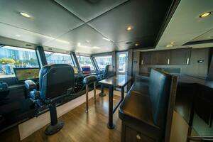 1992 Crescent Custom Yachts Custom thumbnail 36
