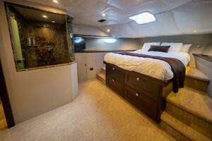 1992 Crescent Custom Yachts Custom thumbnail 22