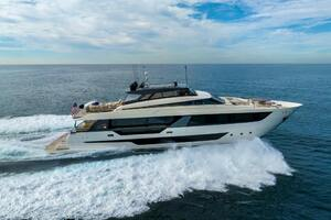 GLADIUS 2022 Ferretti Yachts Ferretti 1000 Yacht For Sale in Miami Beach 