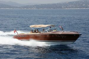 VISIONNAIRE 2011 J Craft Torpedo 42 Yacht For Sale in Cogolin 