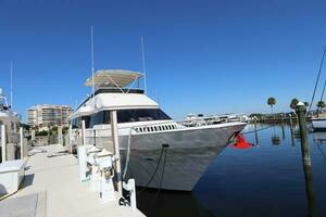  1991 Viking  Yacht For Sale in Longboat Key FL