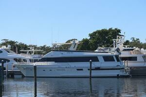  1991 Viking  Yacht For Sale in Longboat Key FL