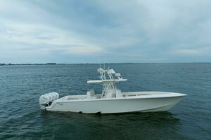  2017 SeaVee 390Z Center Console Yacht For Sale in Sarasota FL