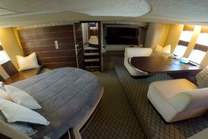 2011 Azimut 68S thumbnail 14