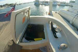 2011 Azimut 68S thumbnail 27
