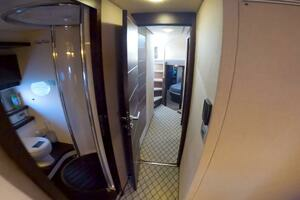 2011 Azimut 68S thumbnail 21