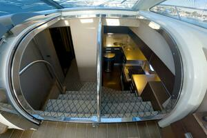 2011 Azimut 68S thumbnail 10