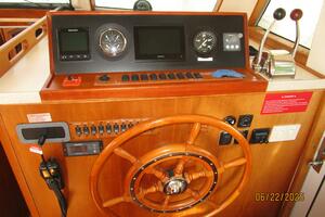 Yinzer 39ft Mainship Yacht For Sale