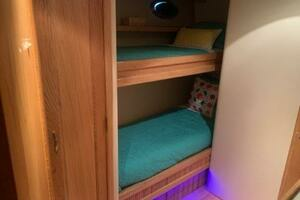 1988 Viking Motor Yacht thumbnail 15