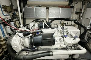 1988 Viking Motor Yacht thumbnail 65