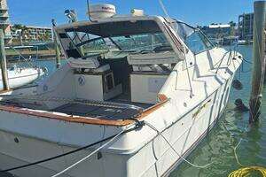 1985 Sea Ray 390 Express Cruiser thumbnail 1