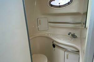 1996 Sea Ray 330DA thumbnail 16